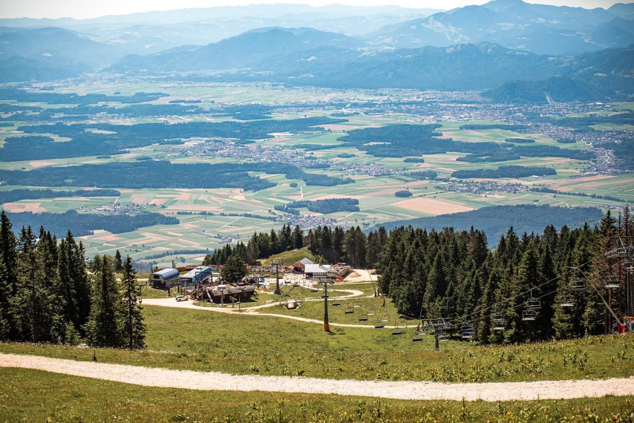 Apartments Zvoh, Krvavec, Ski-In, Ski-Out 서클리예나고렌스켐 외부 사진